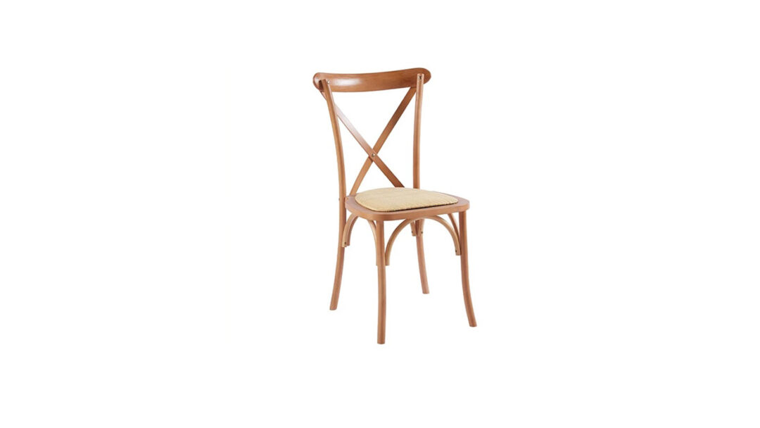 silla de madera y rattan natural